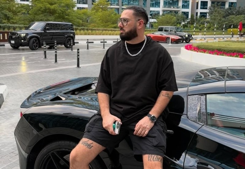 BRANI ŽENI DA NOSI HELANKE I IZLAZI NOĆU BEZ NJEGA Reper Sajfer poslije dve godine izašao iz zatvora