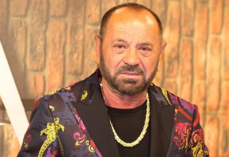 "SPAVALI SMO U SOBI BEZ GREJANJA, NA BUĐAVOM DUŠEKU" Mile Kitić rođen na selu, teško živio, a danas ima MILIONE!