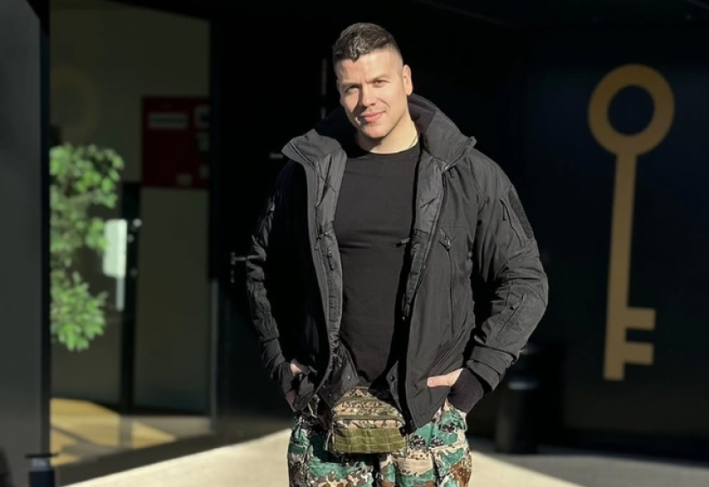 OVAKO JE SLOBA RADANOVIĆ ZARADIO PRVI HONORAR Prije javnog života pjevač je obavljao ove teške poslove
